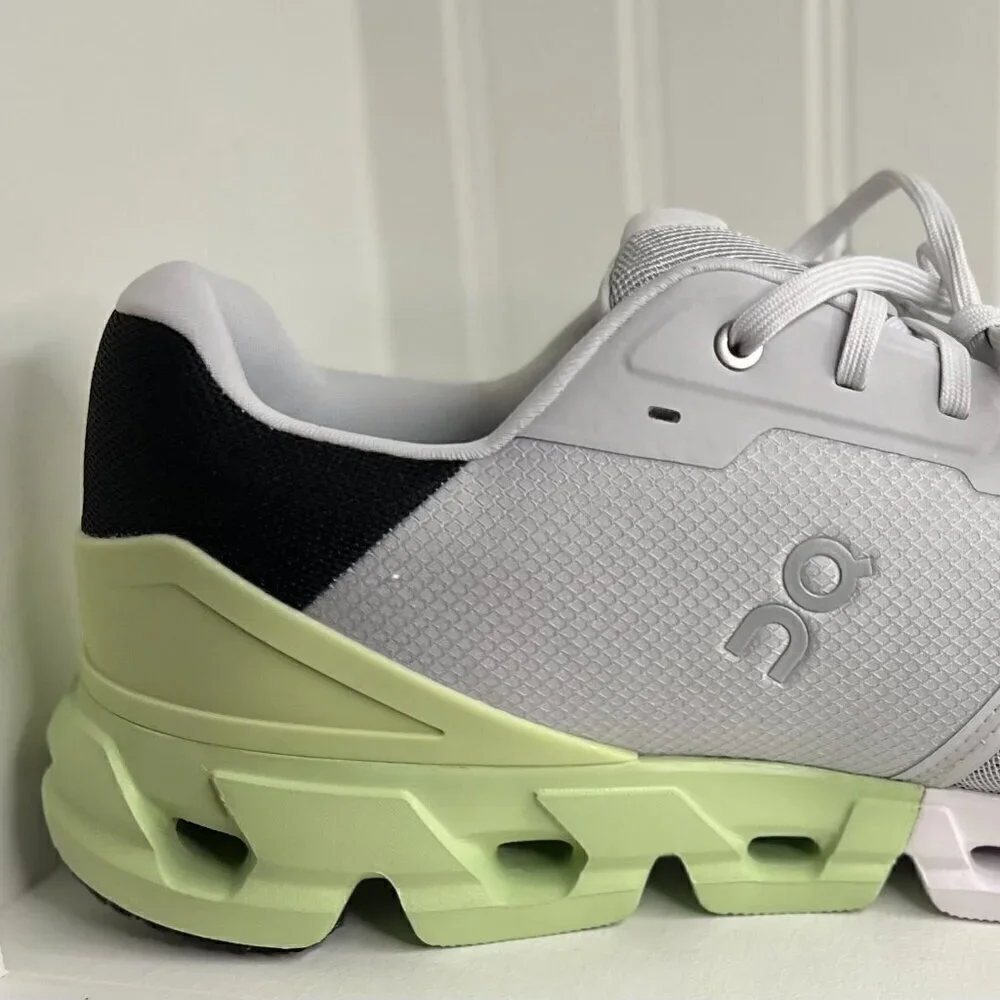 On Running Cloudflyer 4 Sneaker in Glacier/Meadow Color Size  14